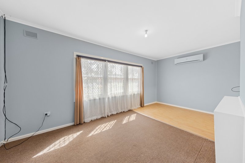 Photo - 2 Walter Street, Elizabeth Downs SA 5113 - Image 3