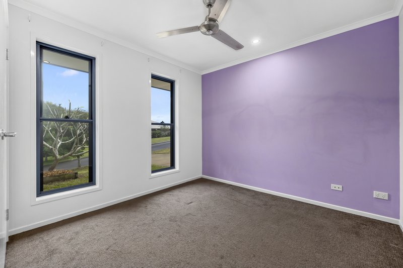 Photo - 2 Waratah Pl , Southside QLD 4570 - Image 11