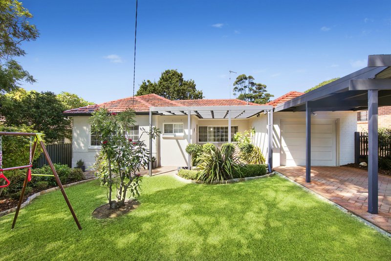 Photo - 2 Waratah Street, Freshwater NSW 2096 - Image 2