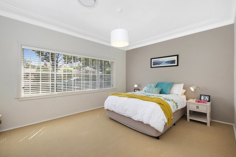 Photo - 2 Waratah Street, Freshwater NSW 2096 - Image 5