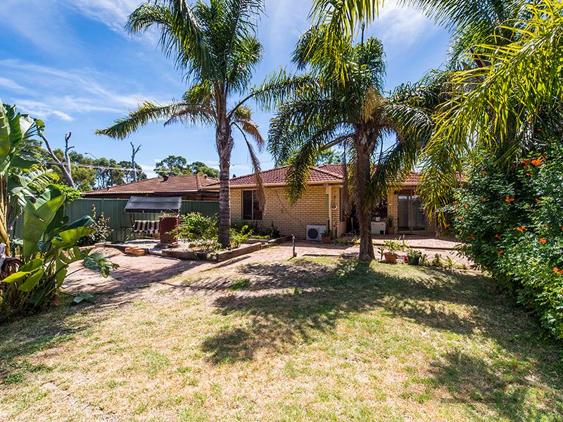 Photo - 2 Warbrook Place, Coodanup WA 6210 - Image 12