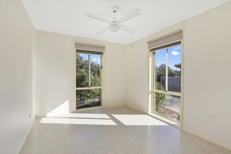 Photo - 2 Ware Street, Lara VIC 3212 - Image 8