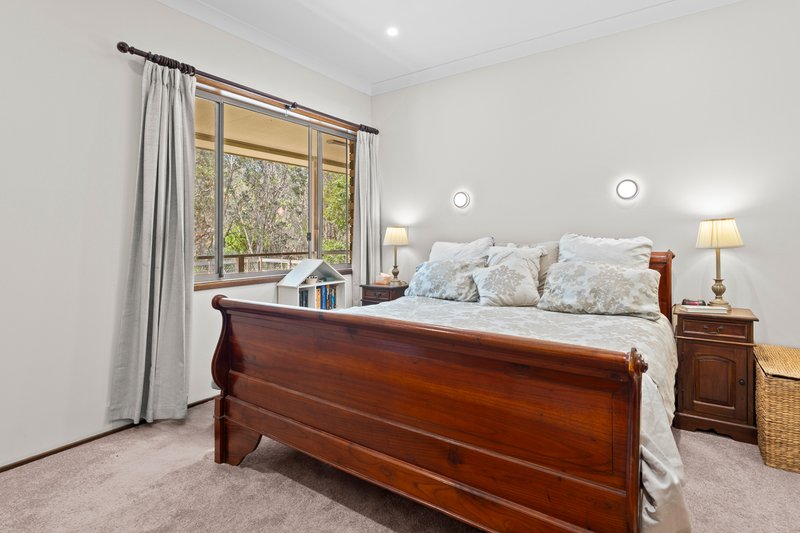 Photo - 2 Warner Avenue, Tuggerawong NSW 2259 - Image 10