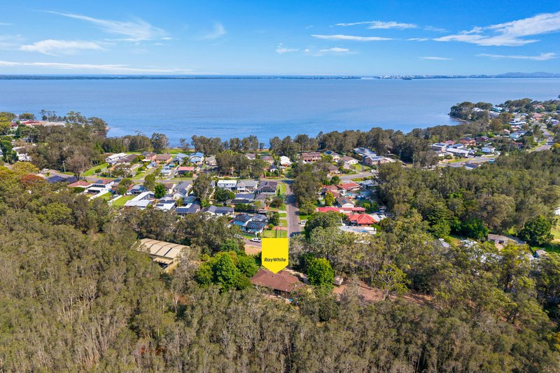 Photo - 2 Warner Avenue, Tuggerawong NSW 2259 - Image 17