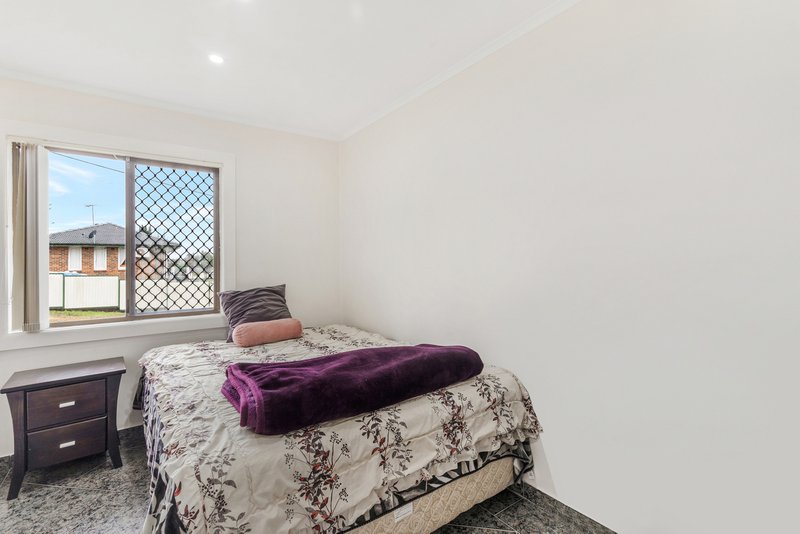 Photo - 2 Warrigo Street, Sadleir NSW 2168 - Image 12