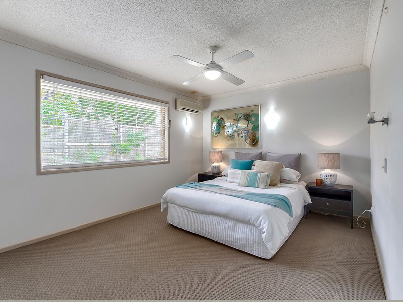 Photo - 2 Warringah Street, Everton Park QLD 4053 - Image 6