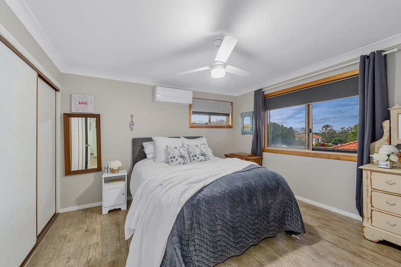 Photo - 2 Waterford Place, Bridgeman Downs QLD 4035 - Image 12