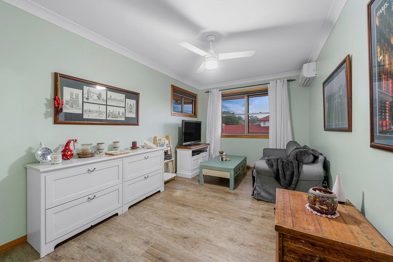 Photo - 2 Waterford Place, Bridgeman Downs QLD 4035 - Image 17