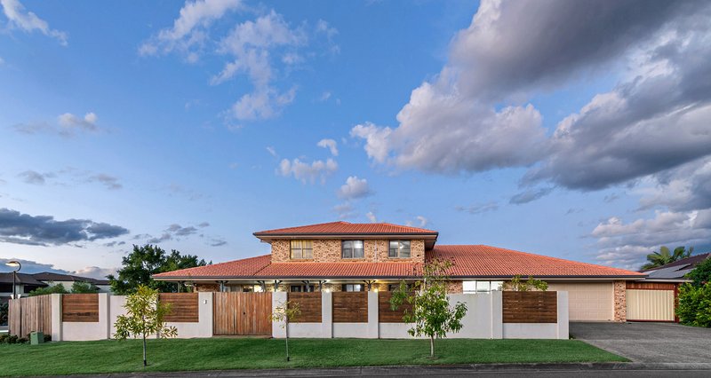 Photo - 2 Waterford Place, Bridgeman Downs QLD 4035 - Image 21