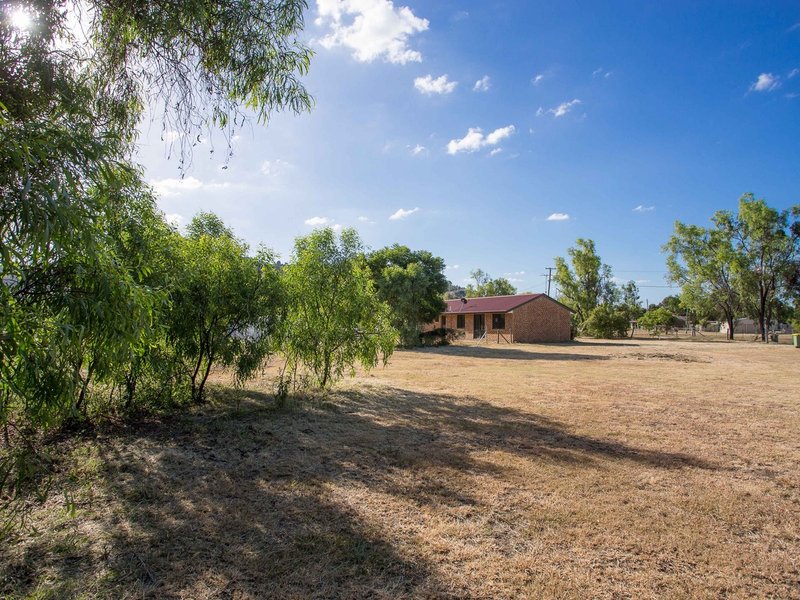 Photo - 2 Waterhouse Road, Summerholm QLD 4341 - Image 18