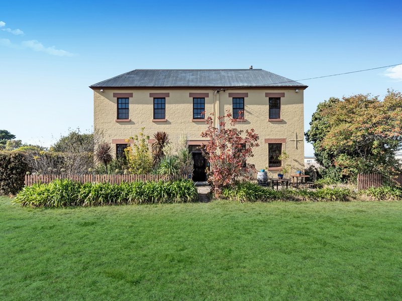 Photo - 2 Waterloo Road, Swansea TAS 7190 - Image 1