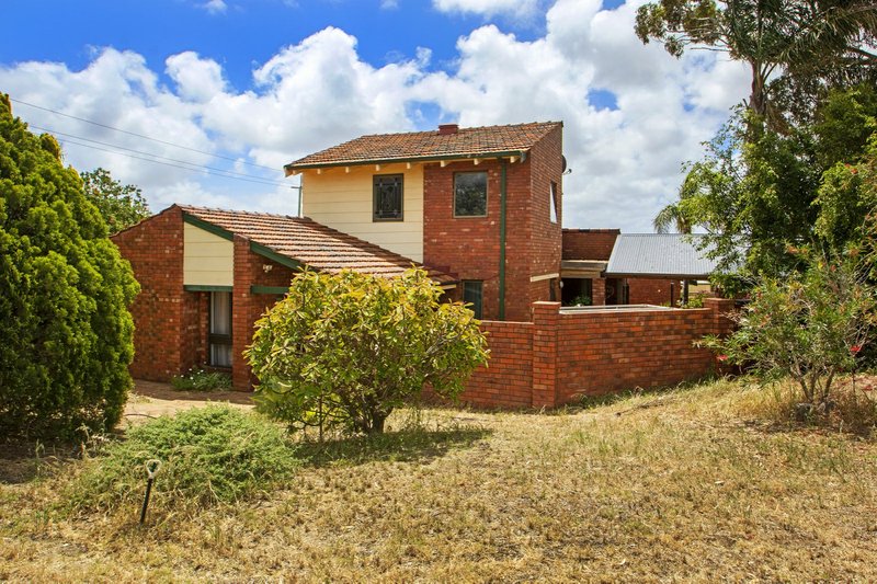 Photo - 2 Watten Place, Duncraig WA 6023 - Image 7