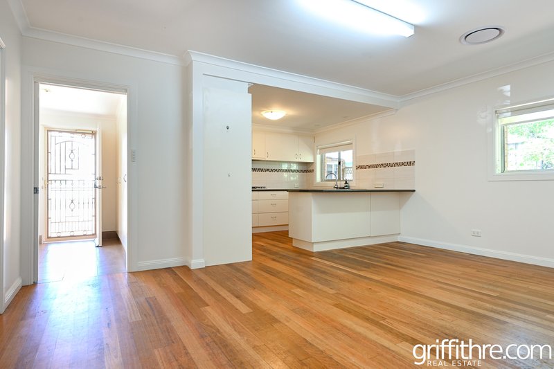 Photo - 2 Wattle Street, Hanwood NSW 2680 - Image 7