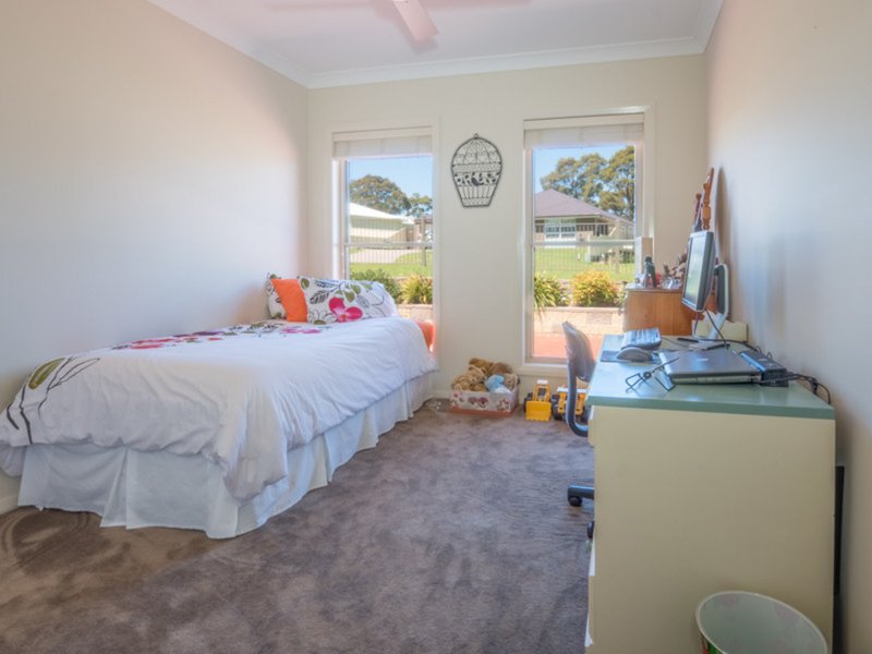 Photo - 2 Waxberry Place, Sanctuary Point NSW 2540 - Image 11