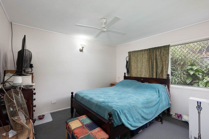 Photo - 2 Way Court, Silkstone QLD 4304 - Image 9