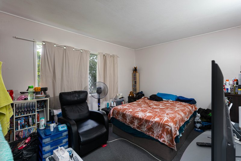 Photo - 2 Way Court, Silkstone QLD 4304 - Image 11