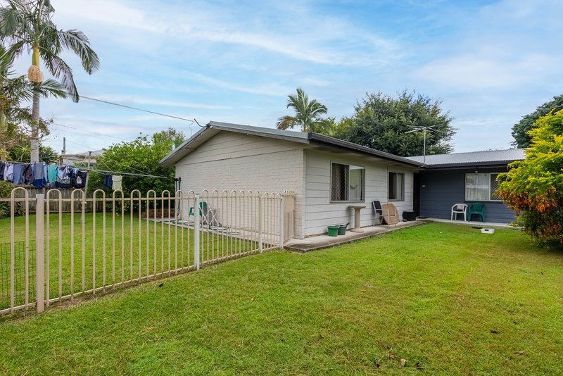 Photo - 2 Way Court, Silkstone QLD 4304 - Image 12