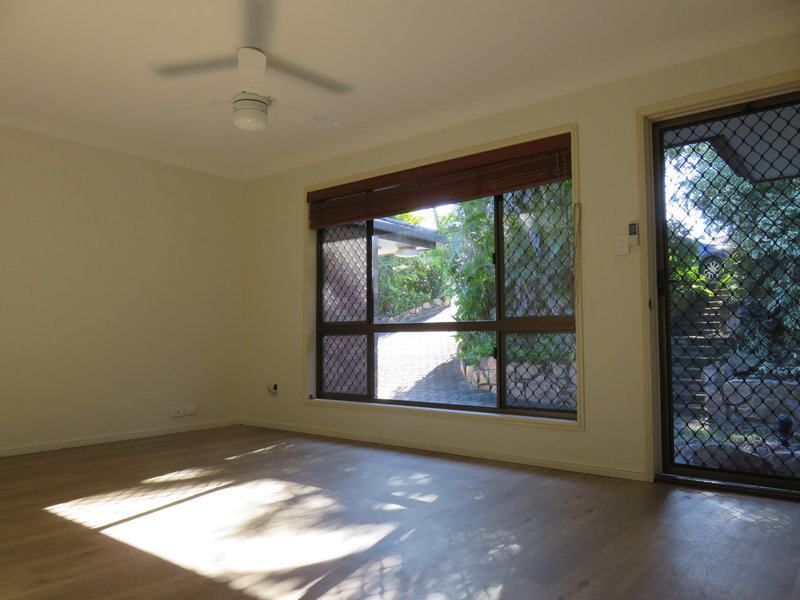 Photo - 2 Webb Court, Alexandra Hills QLD 4161 - Image 2