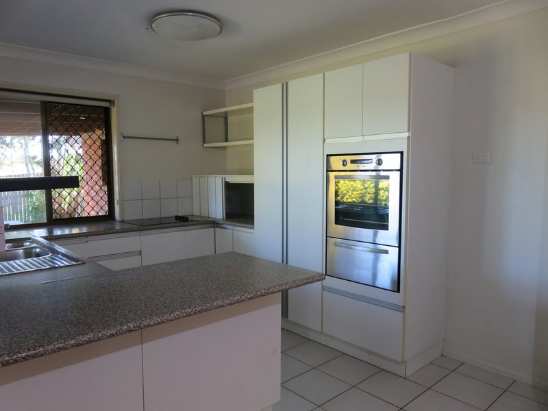 Photo - 2 Webb Court, Alexandra Hills QLD 4161 - Image 6