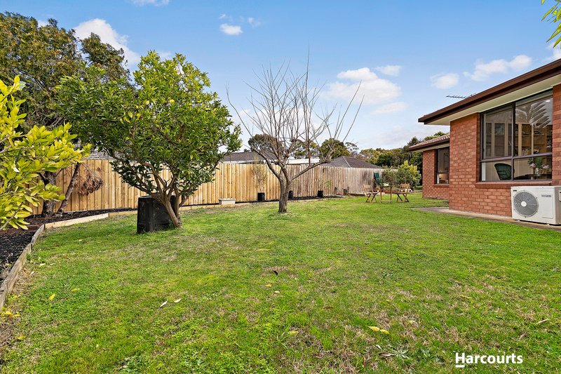 Photo - 2 Webb Place, Doncaster East VIC 3109 - Image 10