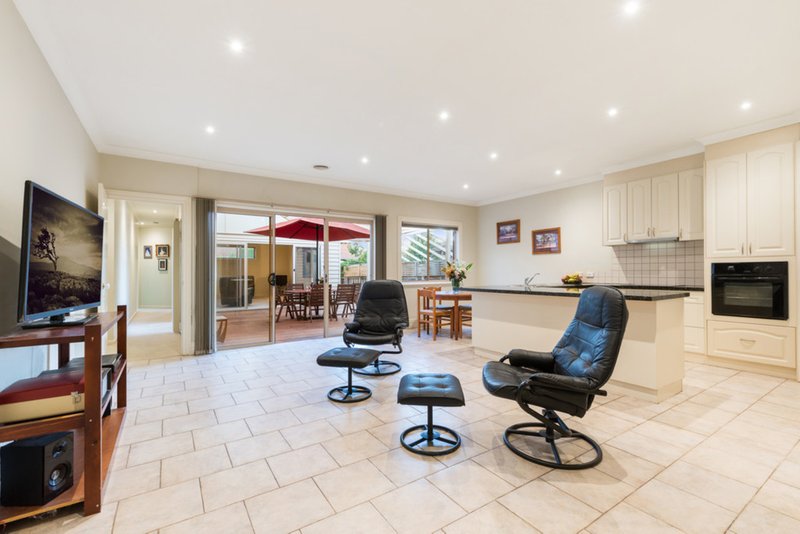 Photo - 2 Wedd Street, Cheltenham VIC 3192 - Image 4