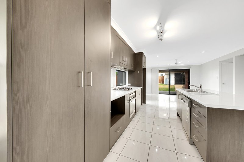Photo - 2 Wedgetail Road, Clinton QLD 4680 - Image 2