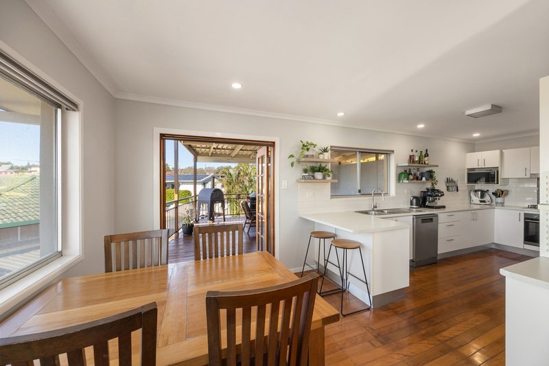Photo - 2 Weenah Street, Bracken Ridge QLD 4017 - Image 4