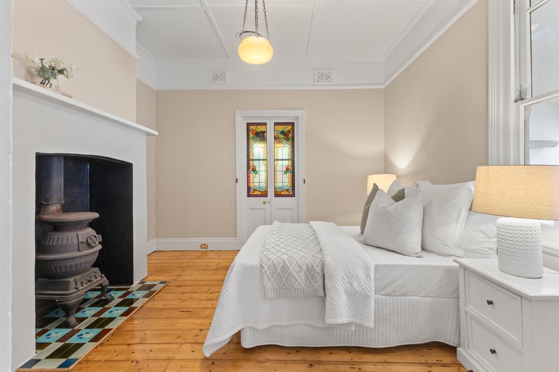 Photo - 2 Wells Street, Thornleigh NSW 2120 - Image 8