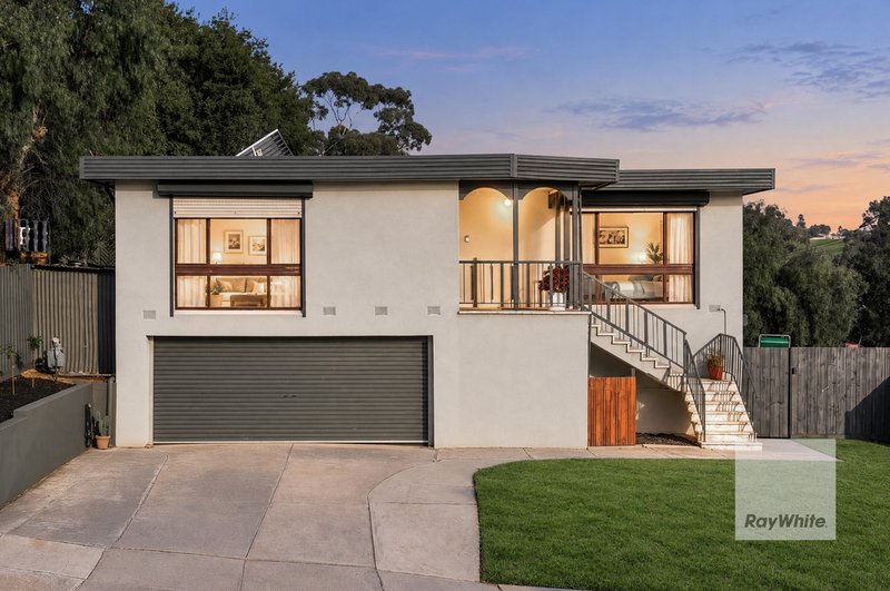 Photo - 2 Westfield Boulevard, Westmeadows VIC 3049 - Image 2