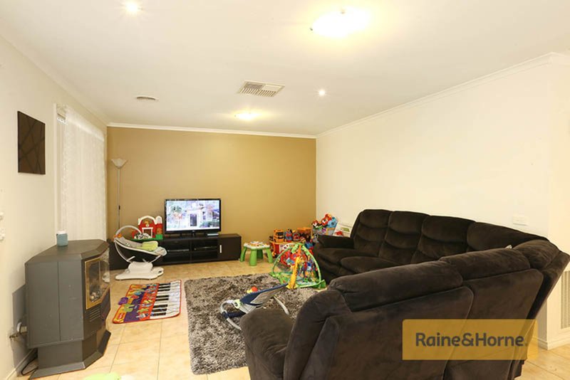 Photo - 2 Westlake Drive, Melton West VIC 3337 - Image 7