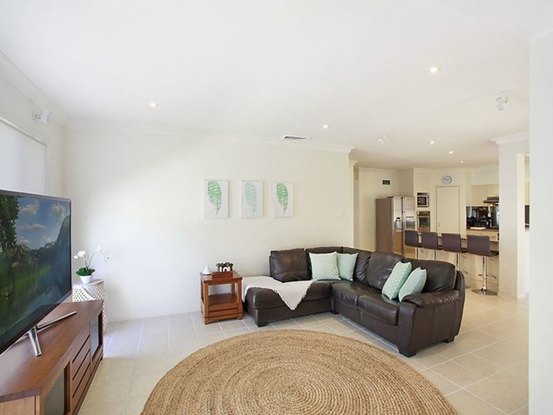 Photo - 2 Whipbird Way, Belmont NSW 2280 - Image 6