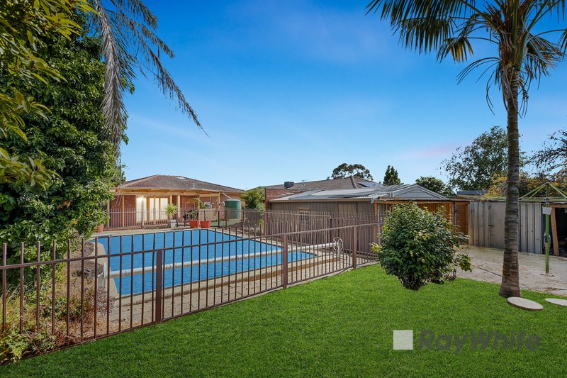 Photo - 2 Wild Court, Endeavour Hills VIC 3802 - Image 15