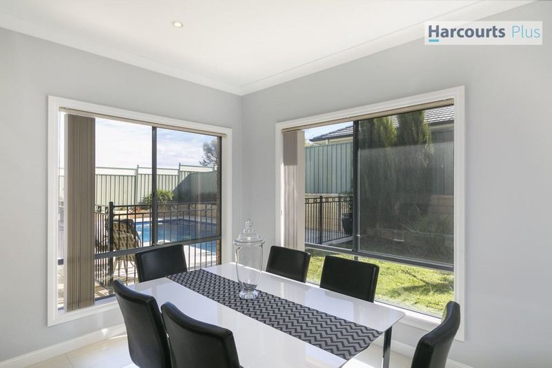 Photo - 2 Wildi Court, Hallett Cove SA 5158 - Image 6