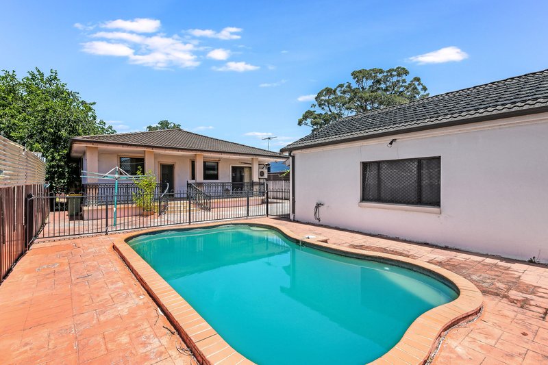 Photo - 2 Wiley Avenue, Greenacre NSW 2190 - Image 9