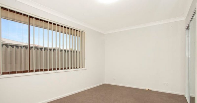 Photo - 2 Wilga Close, Casula NSW 2170 - Image 3