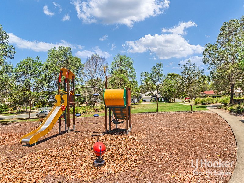 Photo - 2 Wilga Street, North Lakes QLD 4509 - Image 16