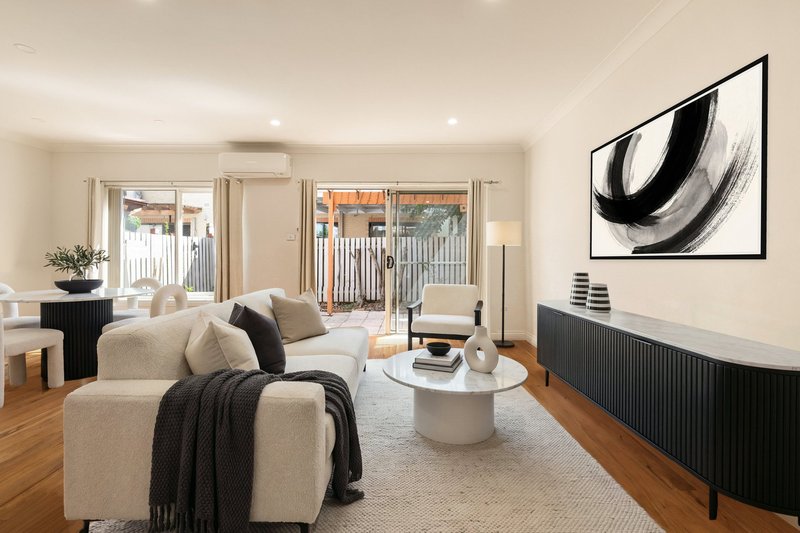 Photo - 2 William Close, Liberty Grove NSW 2138 - Image 2