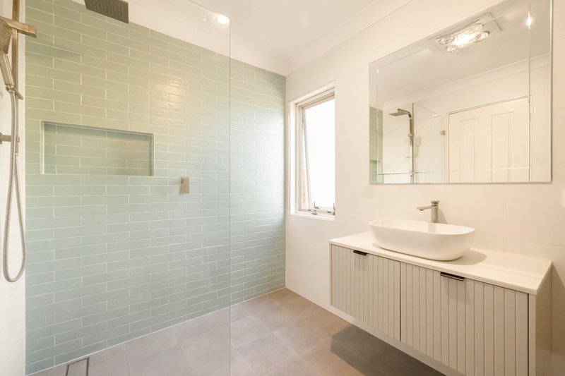 Photo - 2 William Close, Liberty Grove NSW 2138 - Image 5