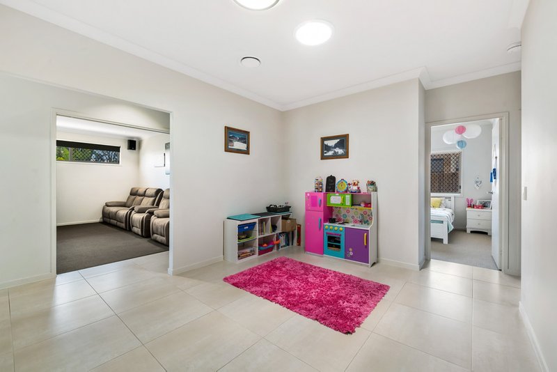 Photo - 2 Wiluna Street, Warana QLD 4575 - Image 6