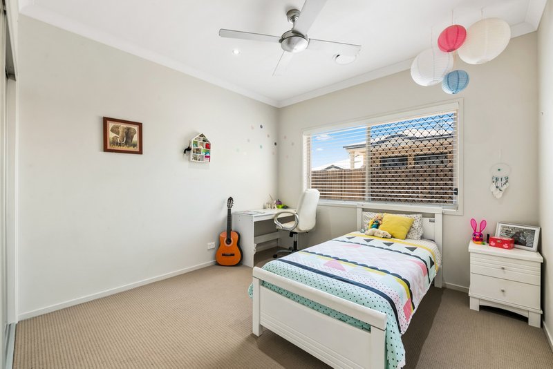 Photo - 2 Wiluna Street, Warana QLD 4575 - Image 9