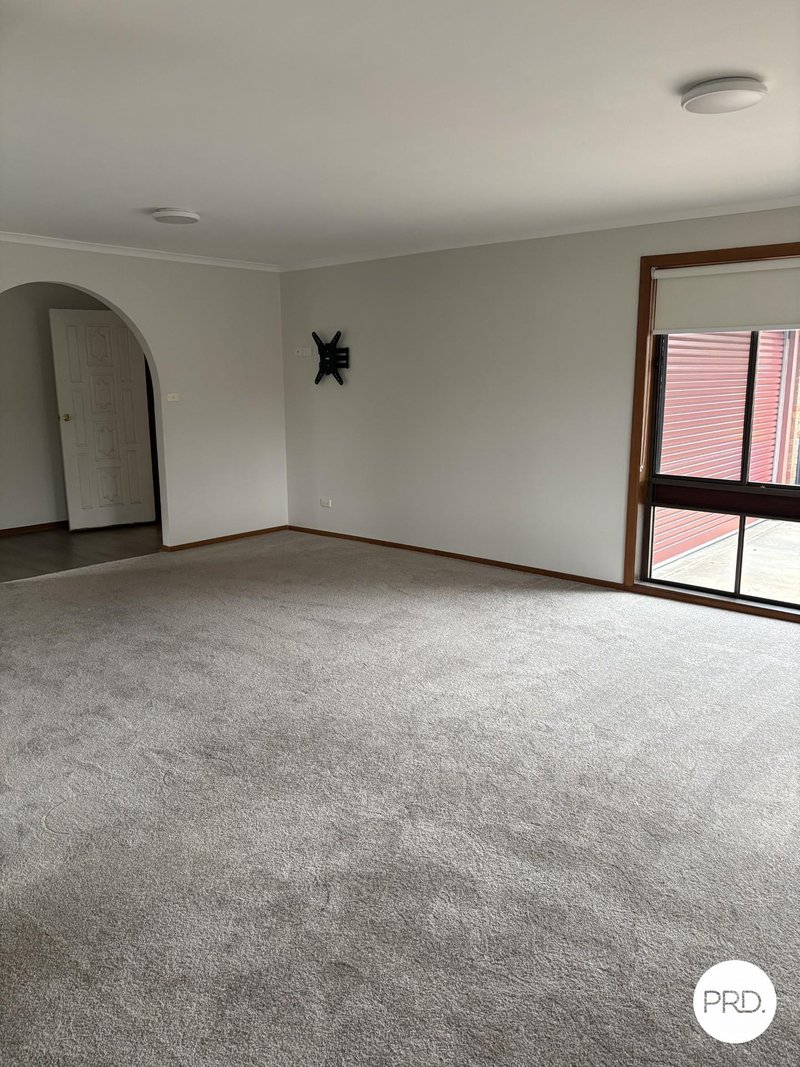Photo - 2 Wimmera Drive, Shepparton VIC 3630 - Image 4