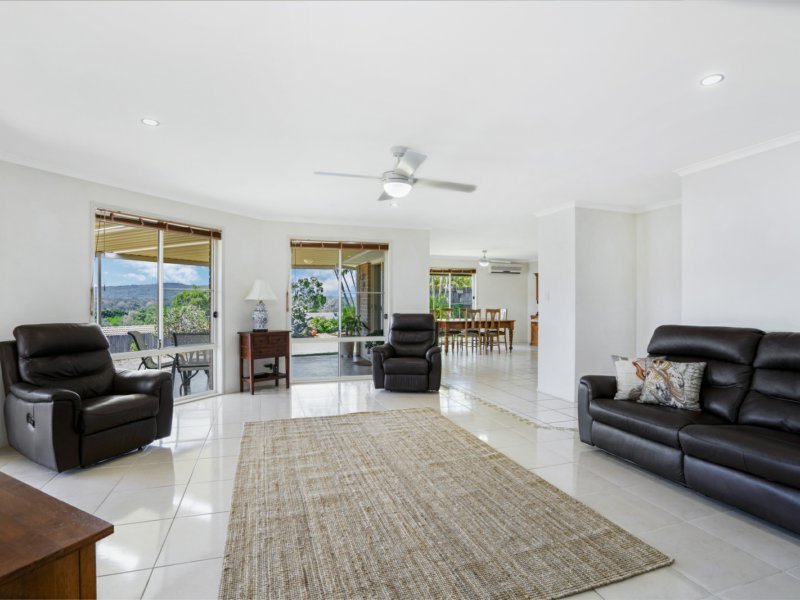 Photo - 2 Winchester Drive, Nerang QLD 4211 - Image 3