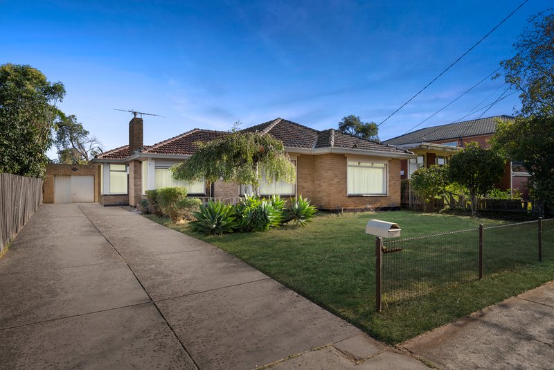 2 Windsor Street, Burwood East VIC 3151