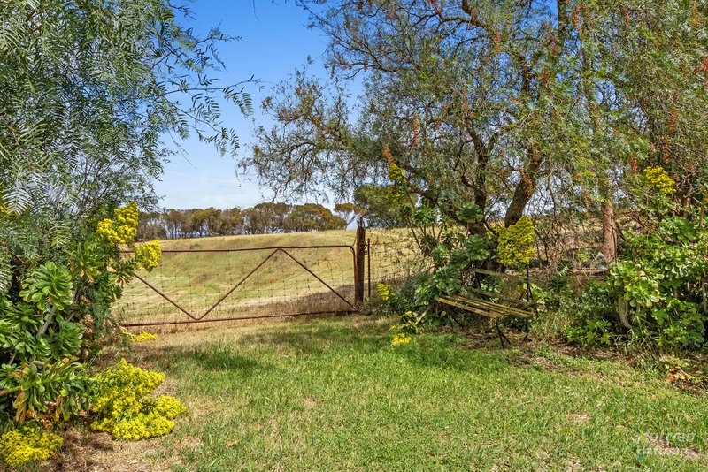 Photo - 2 Windy Hill Road, Riverton SA 5412 - Image 9