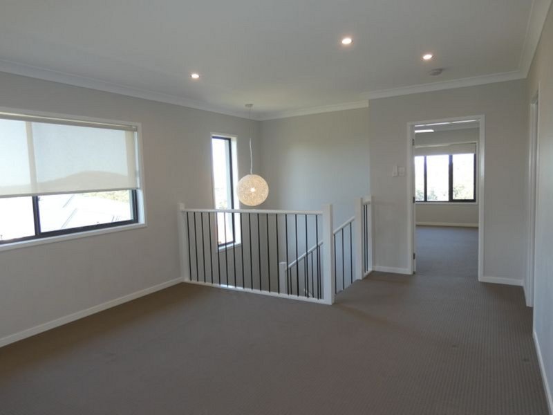 Photo - 2 Wingham Lane, Upper Coomera QLD 4209 - Image 11