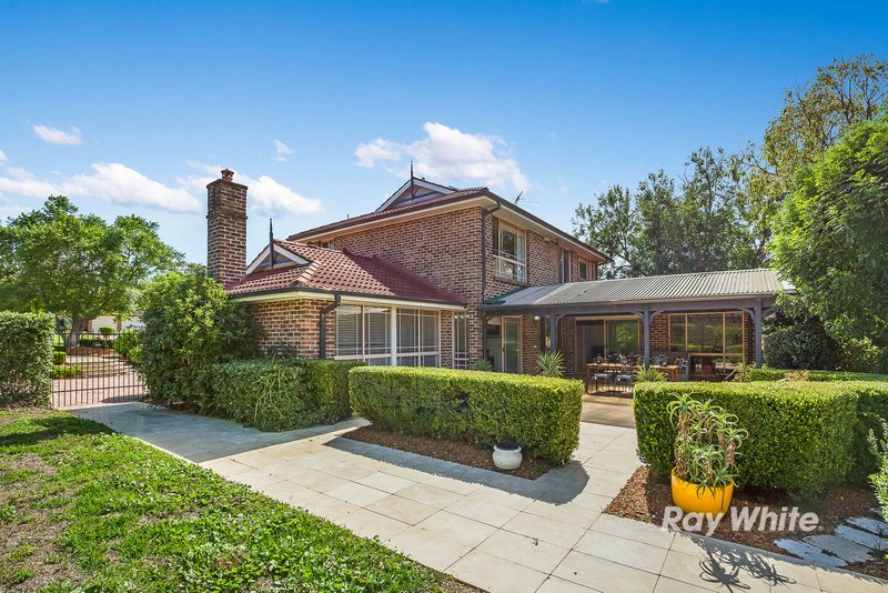 Photo - 2 Winslow Avenue, Castle Hill NSW 2154 - Image 9