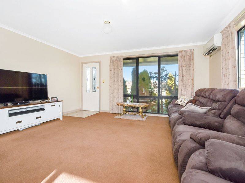 Photo - 2 Wintercole Court, Newnham TAS 7248 - Image 5