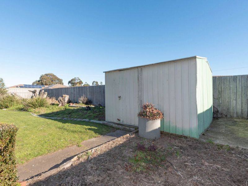 Photo - 2 Wintercole Court, Newnham TAS 7248 - Image 12