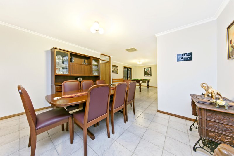 Photo - 2 Wintulich Avenue, Gawler East SA 5118 - Image 4