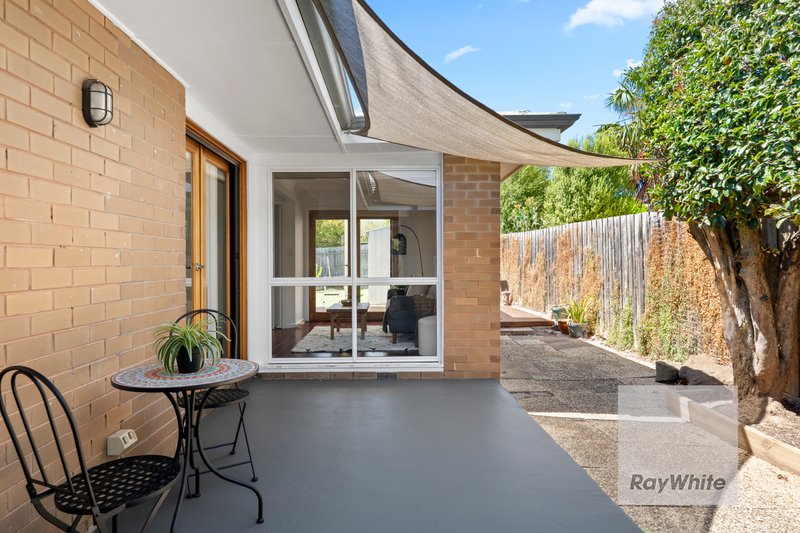 Photo - 2 Witney Way, Bundoora VIC 3083 - Image 10